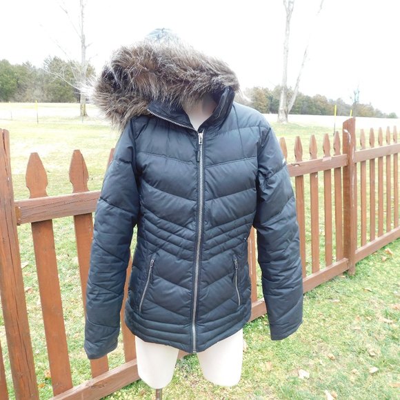 Columbia Jackets & Blazers - Columbia Puffer Jacket w/Faux Fur Hood Size Small